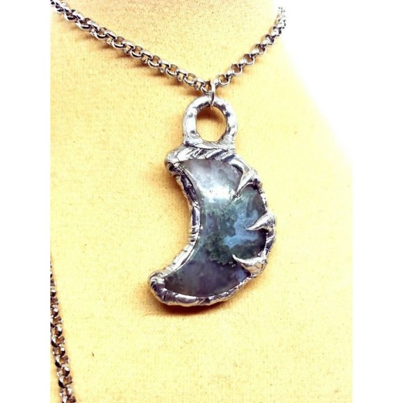 Moss agate moon crystal Necklace handmade crescent moon gothic metalwork - Picture 4 of 12
